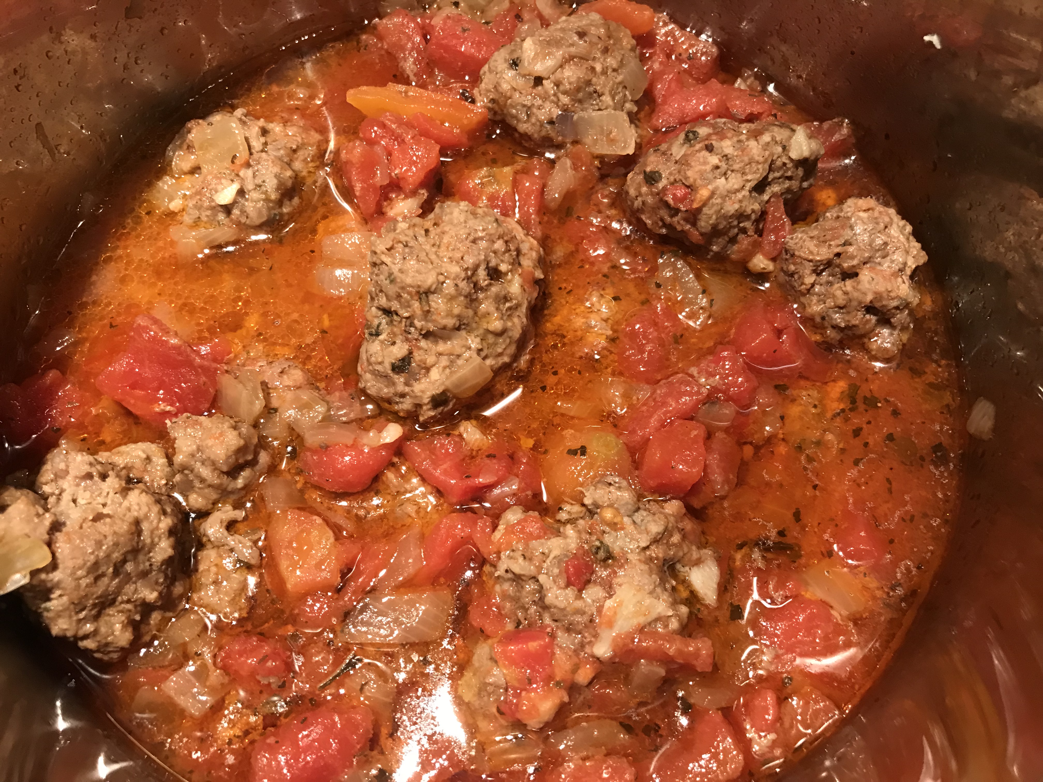 Meatballs in Tomato Sauce in the Instant Pot